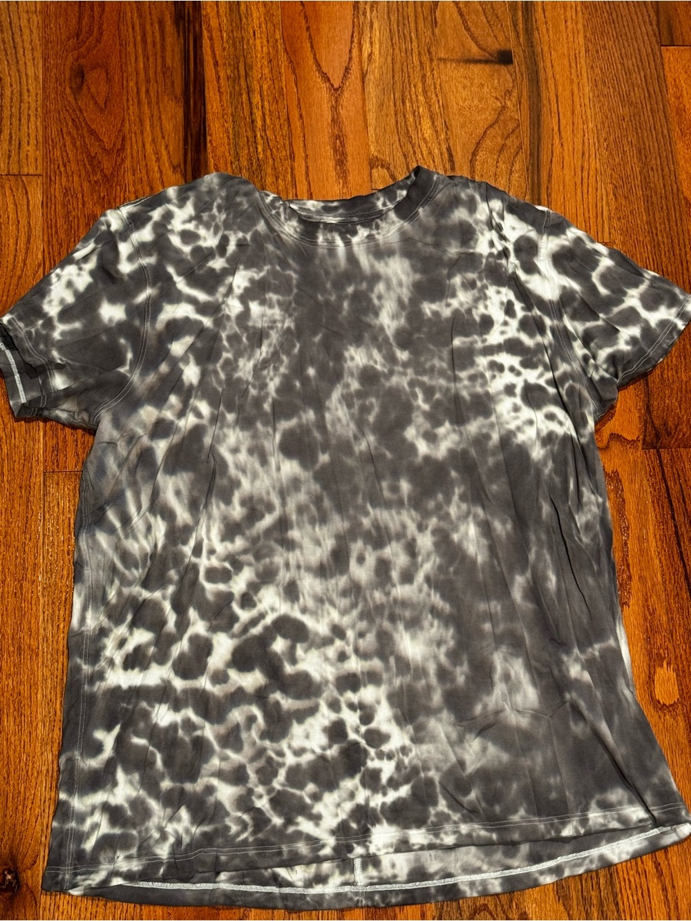 Lululemon All Yours Tee Gray White Cloudy Marble Tie Dye Wash Large (8-10) - Picture 3 of 4